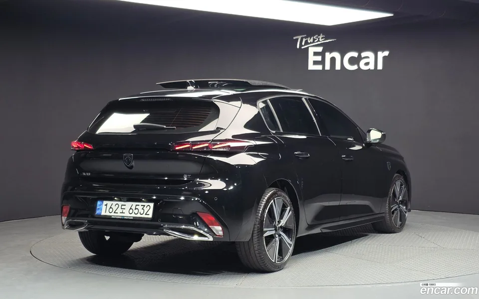 Peugeot 308 1.5 BlueHDi GT 2022 — миниатюра 2