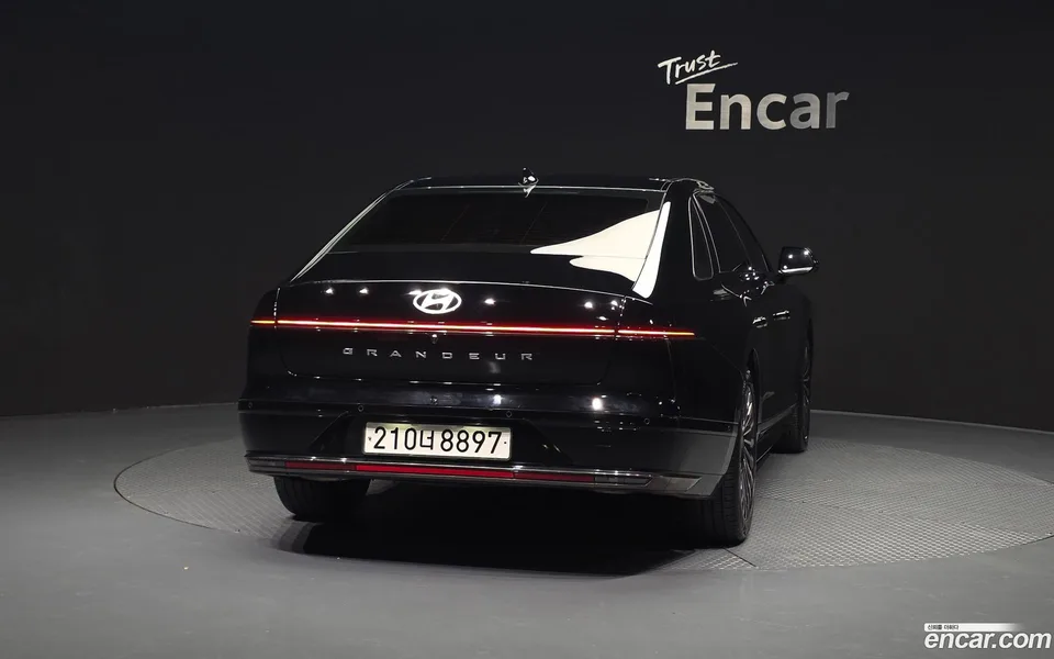 Hyundai Grandeur Hybrid 2023 — миниатюра 4