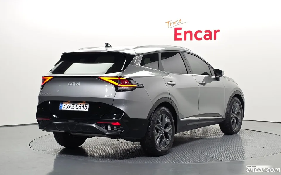 Kia Sportage 1.6 4WD 2023 — миниатюра 2