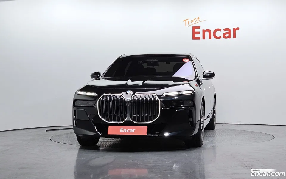 BMW 7 Series 740d xDrive M 2024 — миниатюра 3
