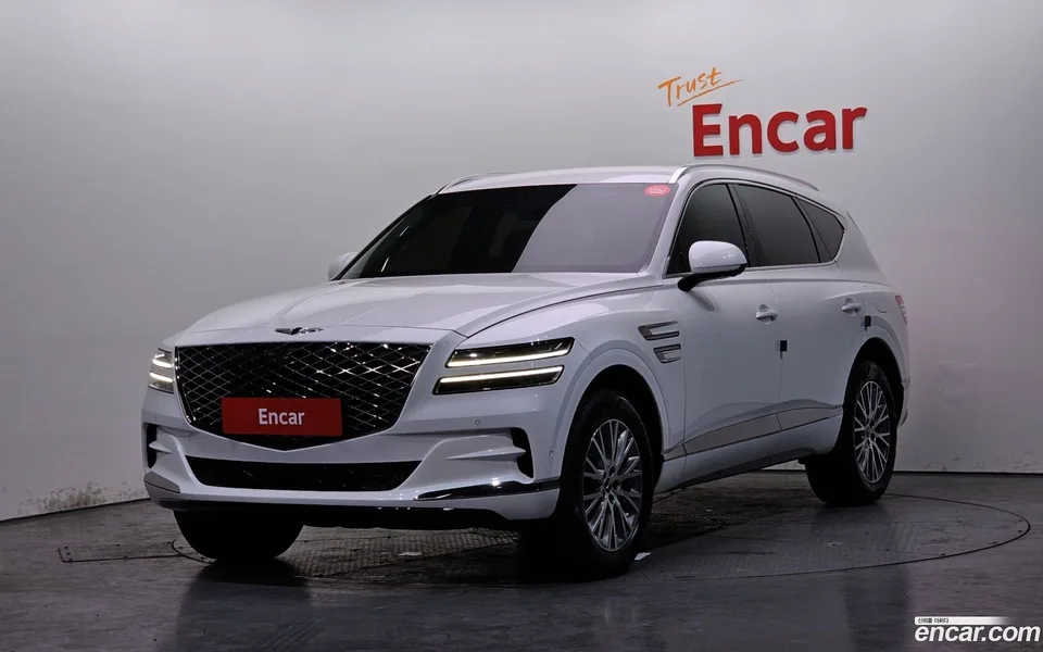 Genesis GV80 2.5T AWD 2023 — фото 1, купить с доставкой в Москву