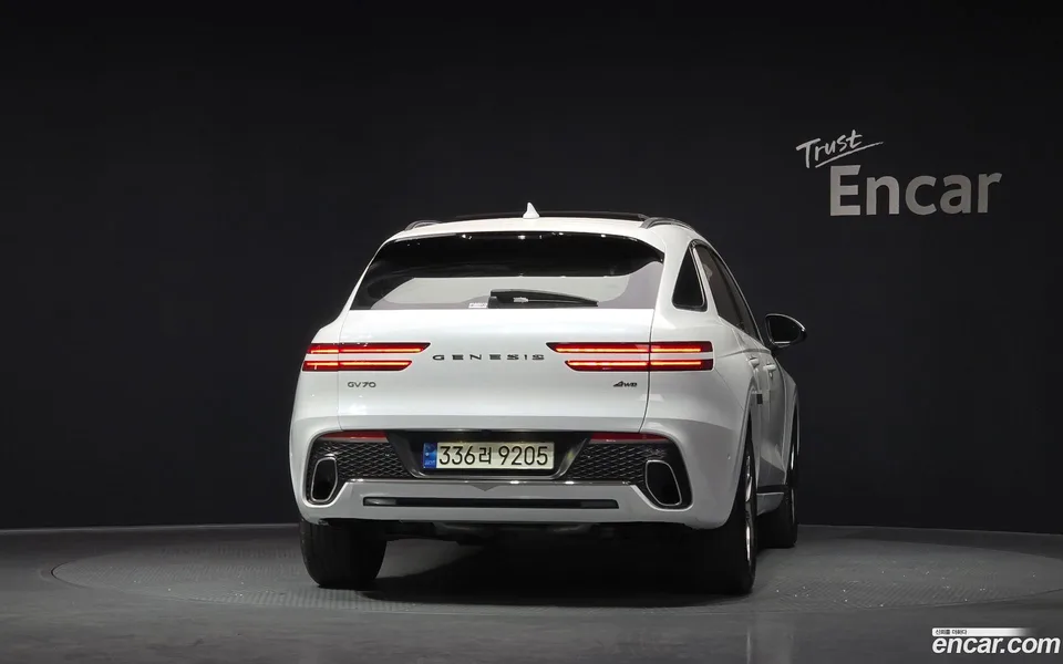 Genesis GV70 2.5T AWD 2022 — миниатюра 4