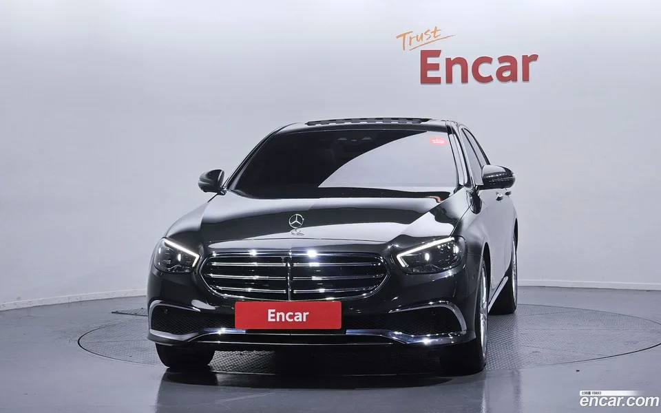 Mercedes-Benz E-Class E250 2022 — миниатюра 2