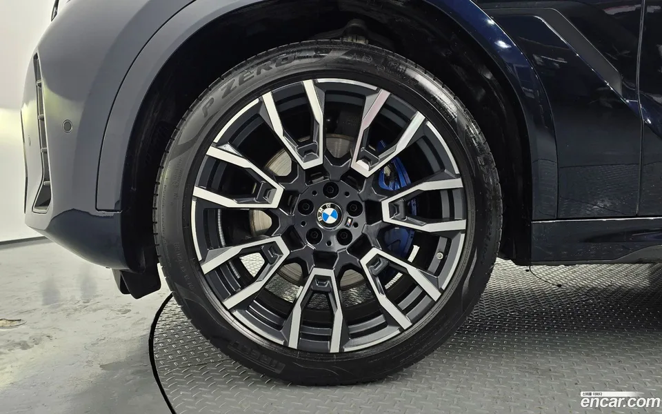 BMW X6 xDrive40i M 2024 — миниатюра 5