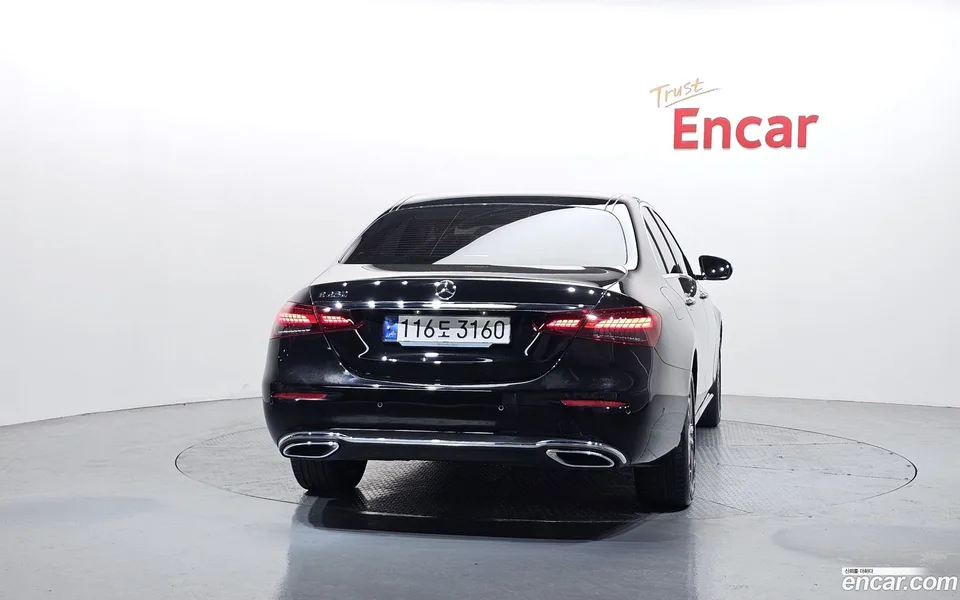 Mercedes-Benz E-Class E250 2023 — миниатюра 4