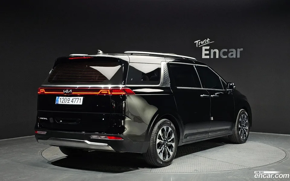 Kia Carnival 9 2022 — миниатюра 2