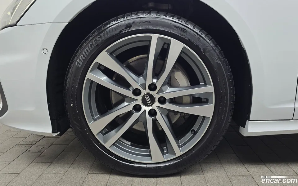 Audi A6 45 TFSI 2022 — миниатюра 5