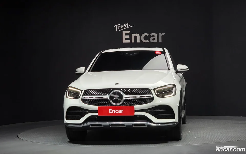 Mercedes-Benz GLC-Class GLC300e 4MATIC 2023 — миниатюра 3