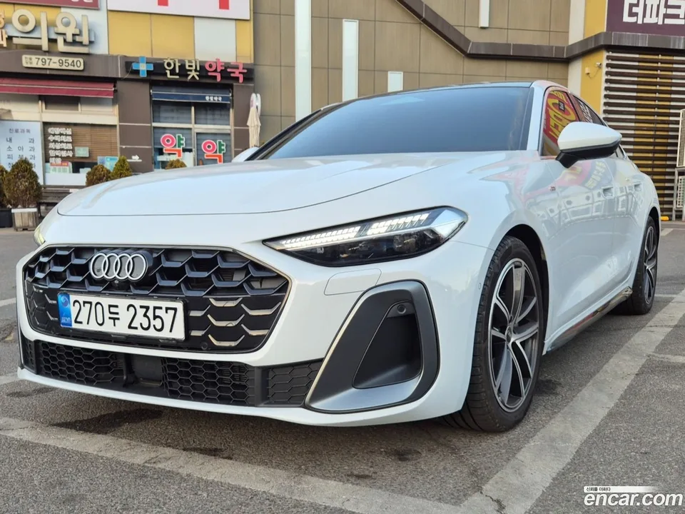 Audi A5 40 TFSI S Line 2025 — фото 1, купить с доставкой в Москву