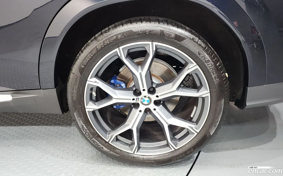 BMW X6 xDrive30d M 2024 — миниатюра 5