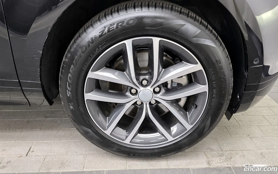 Land Rover Range Rover Evoque P250 SE 2024 — миниатюра 5