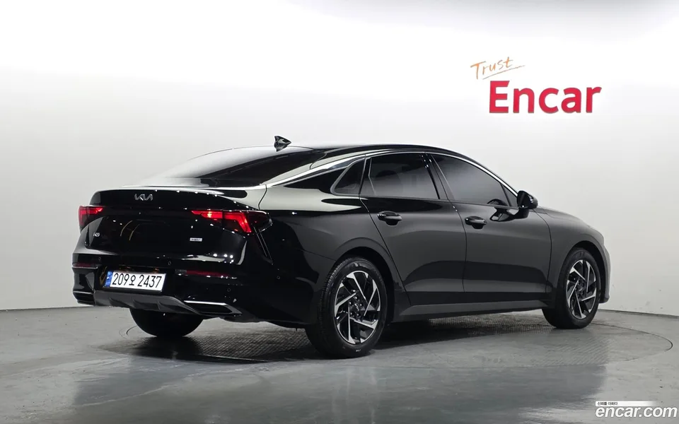Kia K5 Hybrid 2024 — миниатюра 2