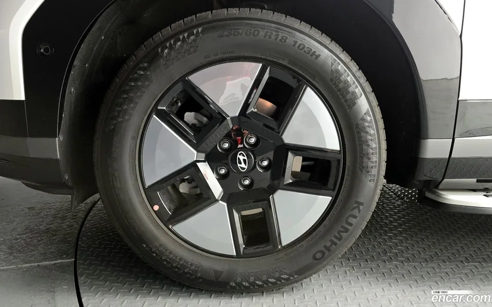 Hyundai Santa Fe HEV 1.6 2WD 2024 — миниатюра 5