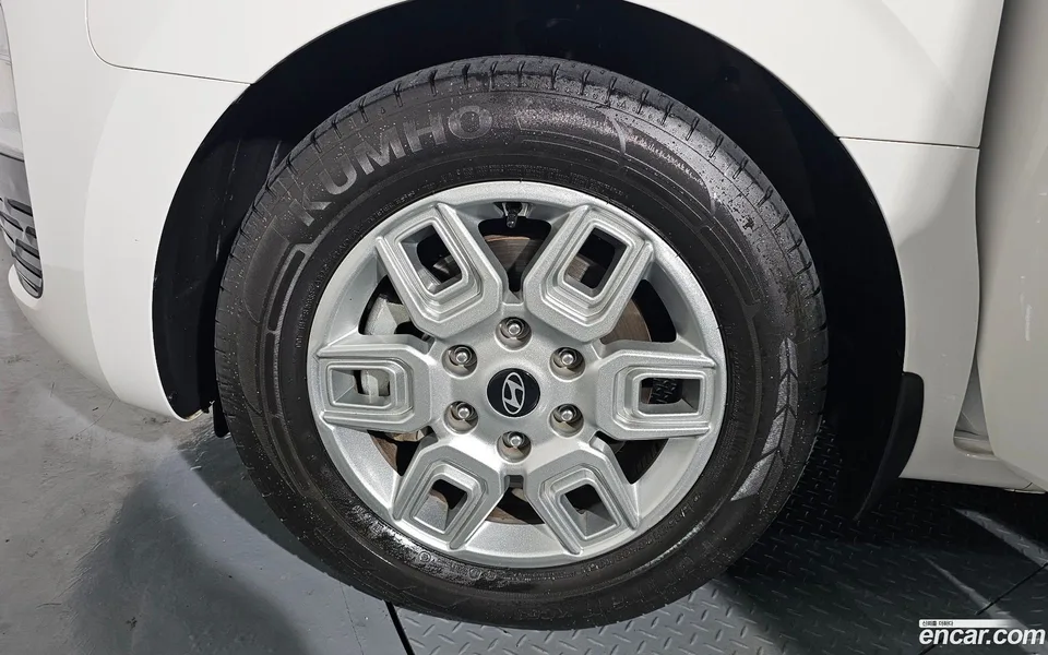 Hyundai Staria 5 2024 — миниатюра 5