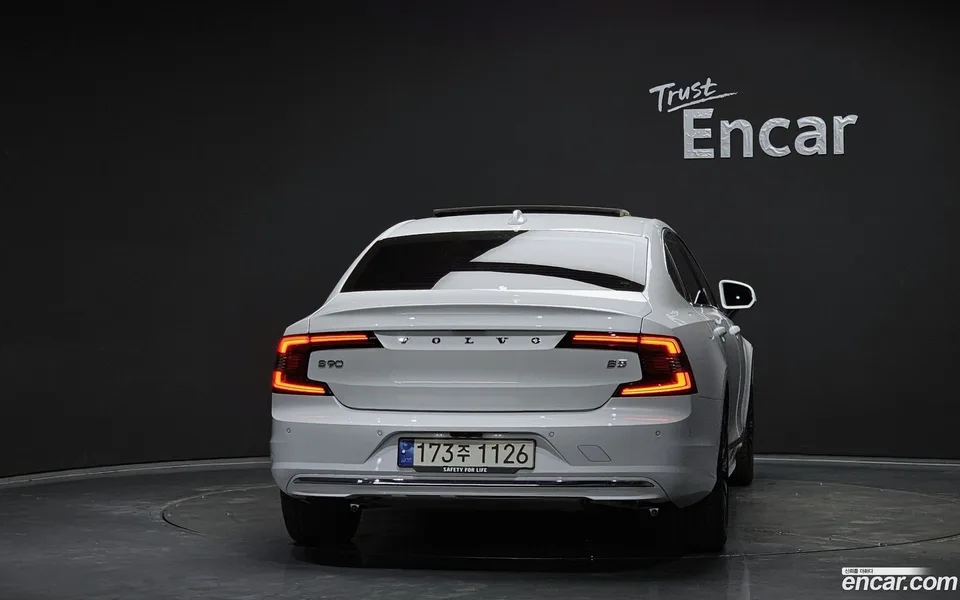 Volvo S90 B5 2024 — миниатюра 4