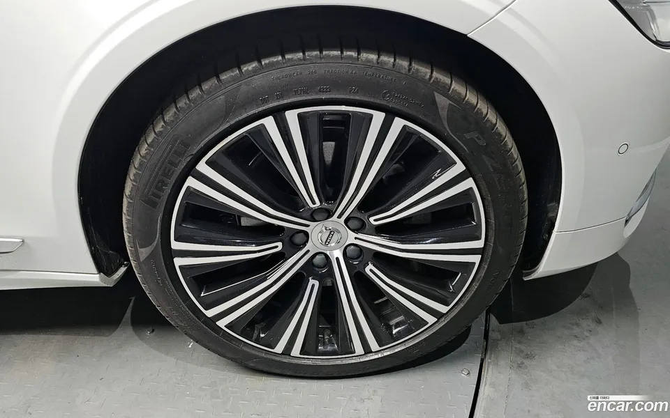 Volvo S90 B5 2024 — миниатюра 5