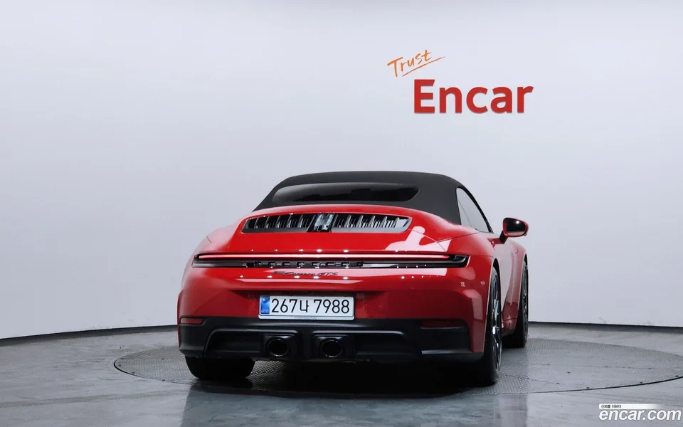 Porsche 911 (992) GTS 2025 — миниатюра 4