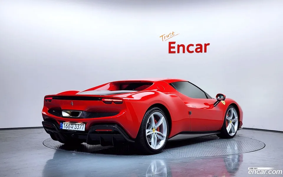 Ferrari 296 GTB 3.0 V6 2023 — миниатюра 2