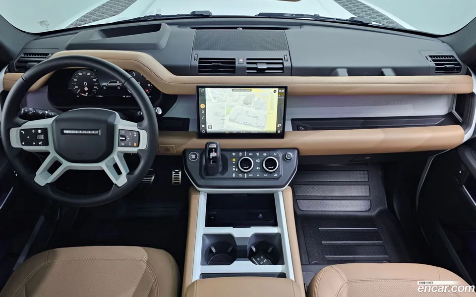 Land Rover Defender 110 P300 X- SE 2025 — миниатюра 4