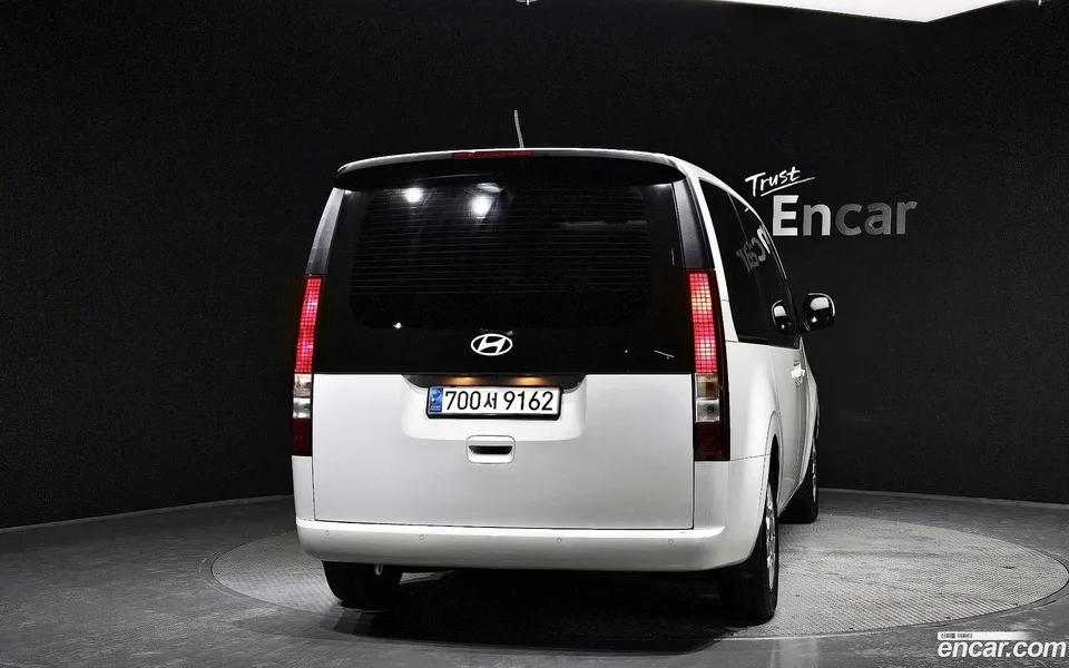 Hyundai Staria HEV 1.6 11 2024 — миниатюра 4