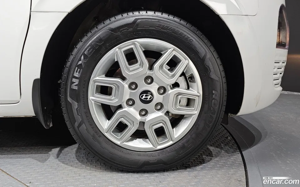 Hyundai Staria HEV 1.6 11 2024 — миниатюра 5