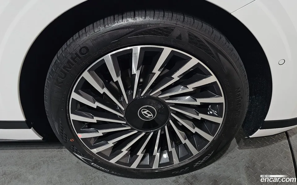 Hyundai Grandeur 2.5 2WD 2025 — миниатюра 5
