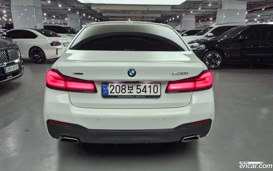 BMW 5 Series 530i xDrive M 2022 — миниатюра 5