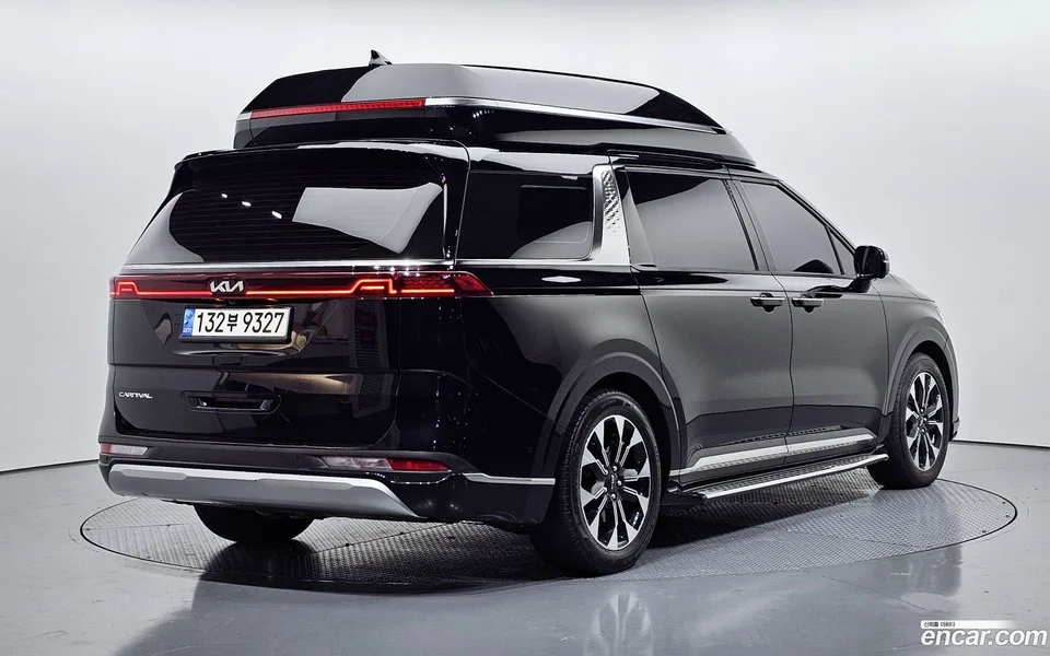 Kia Carnival 4 2022 — миниатюра 2