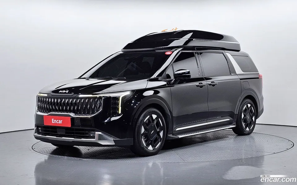 Kia Carnival 7 2024 — фото 1, купить с доставкой в Москву