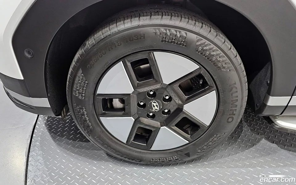 Hyundai SantaFe HEV 1.6 2WD 2024 — миниатюра 5