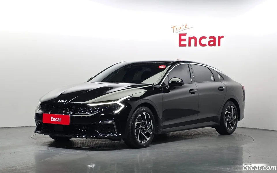Kia K5 Hybrid 2024 — фото 1, купить с доставкой в Москву