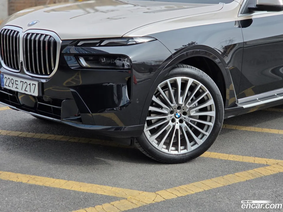 BMW X7 xDrive 40d 6 2024 — миниатюра 2
