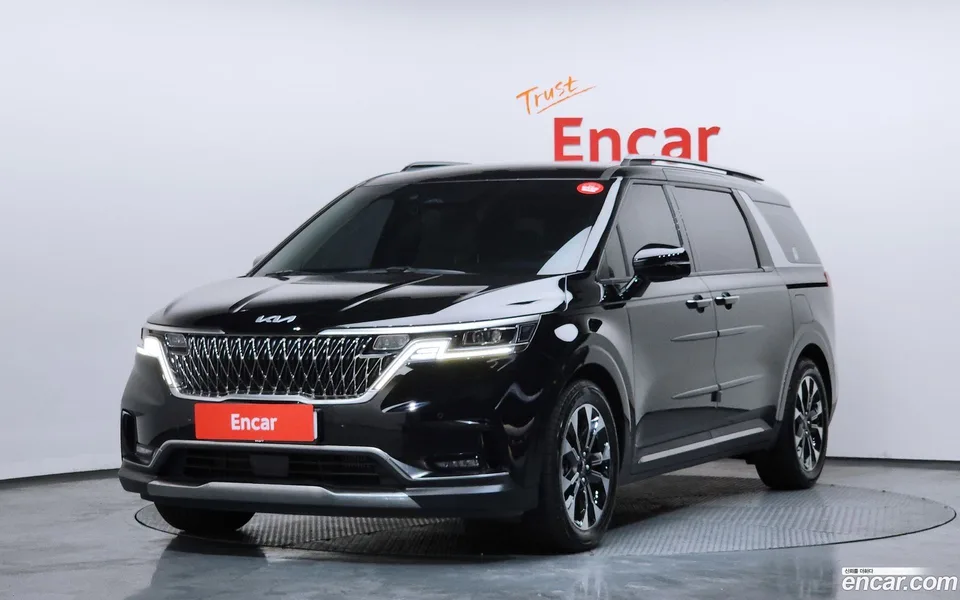 Kia Carnival 9 2023 — фото 1, купить с доставкой в Москву