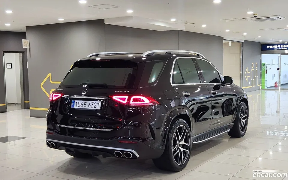 Mercedes-Benz GLE-Class AMG GLE53 4MATIC+ 2023 — миниатюра 4