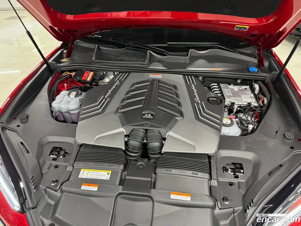 Lamborghini Urus 4.0 V8 SE 2025 — миниатюра 5