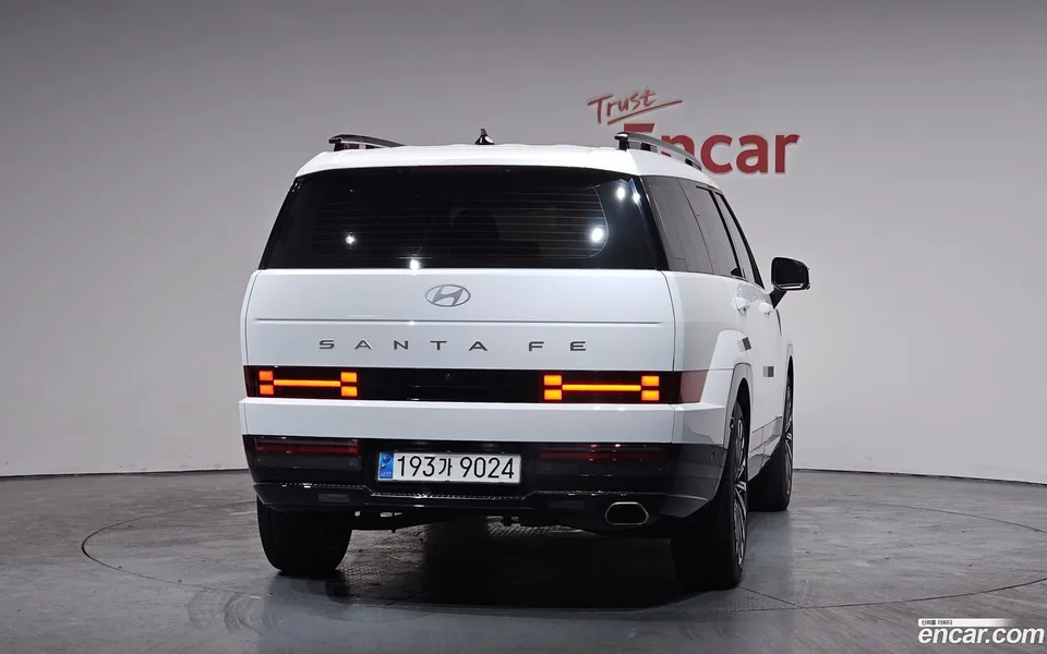 Hyundai SantaFe 2.5T 2WD 2023 — миниатюра 4