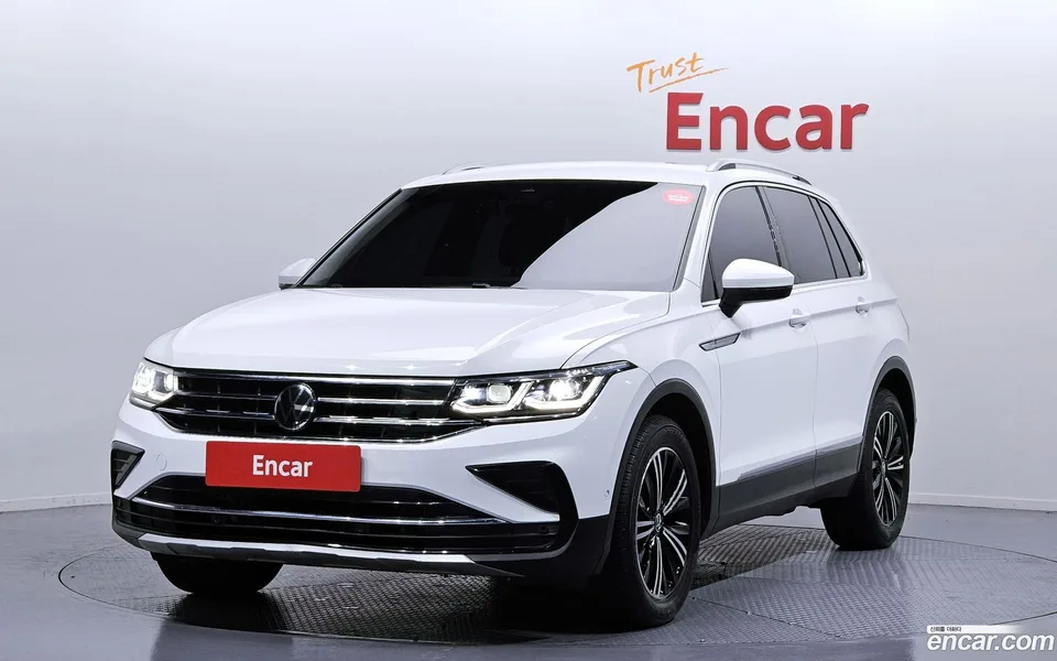 Volkswagen Tiguan 2.0 TDI 2023 — фото 1, купить с доставкой в Москву