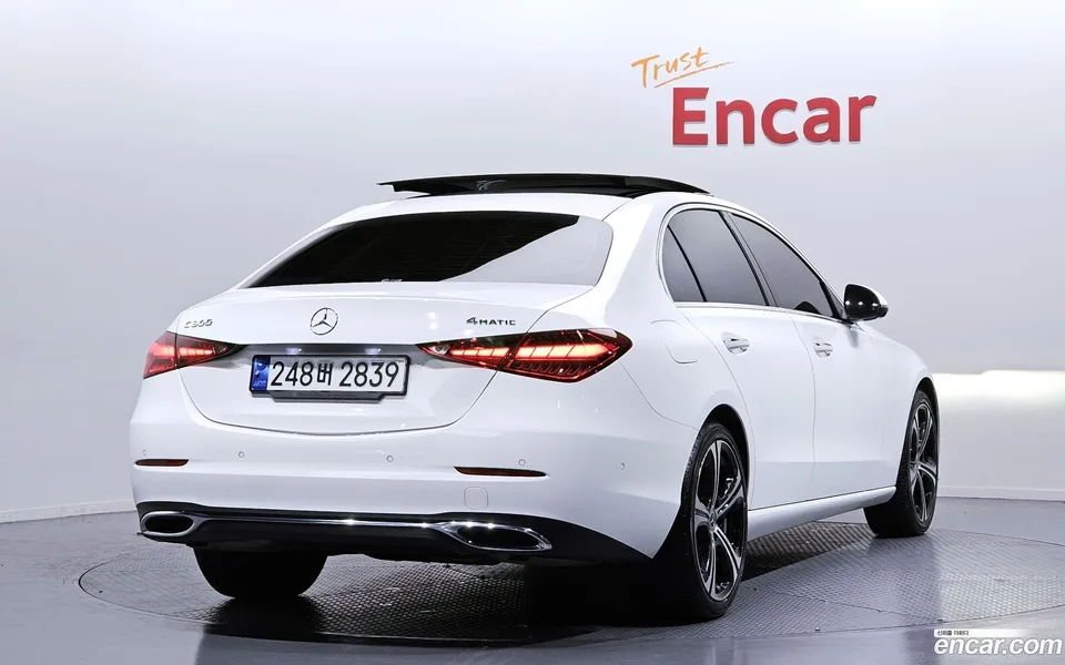 Mercedes-Benz C-Class C300 4MATIC 2023 — миниатюра 2