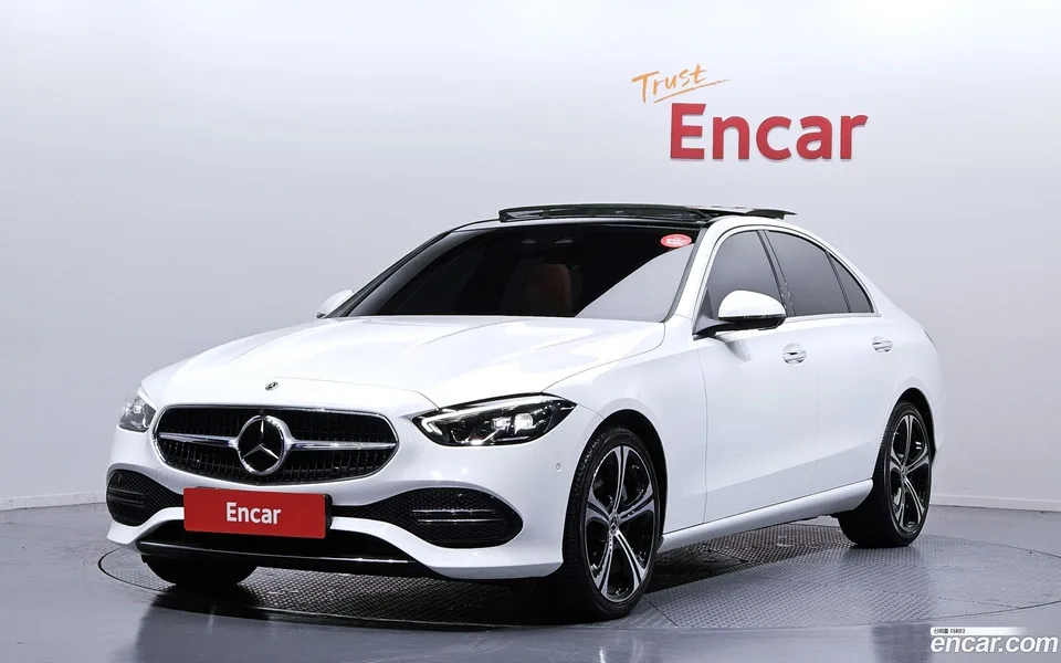 Mercedes-Benz C-Class C300 4MATIC 2023 — фото 1, купить с доставкой в Москву
