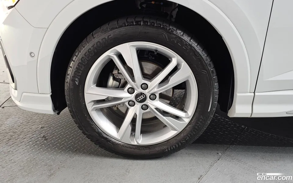 Audi Q3 35 TDI 2022 — миниатюра 5