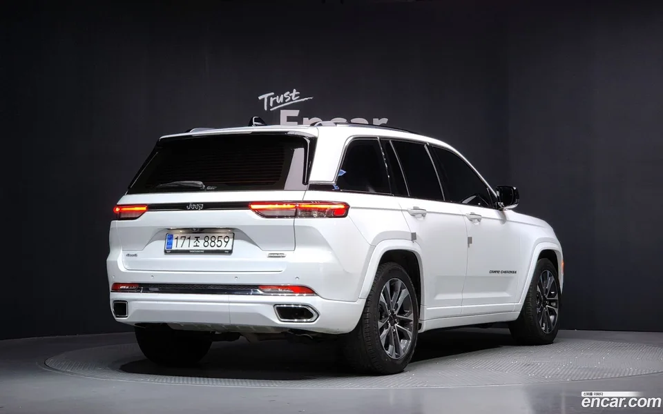 Jeep Grand Cherokee 3.6 2023 — миниатюра 2