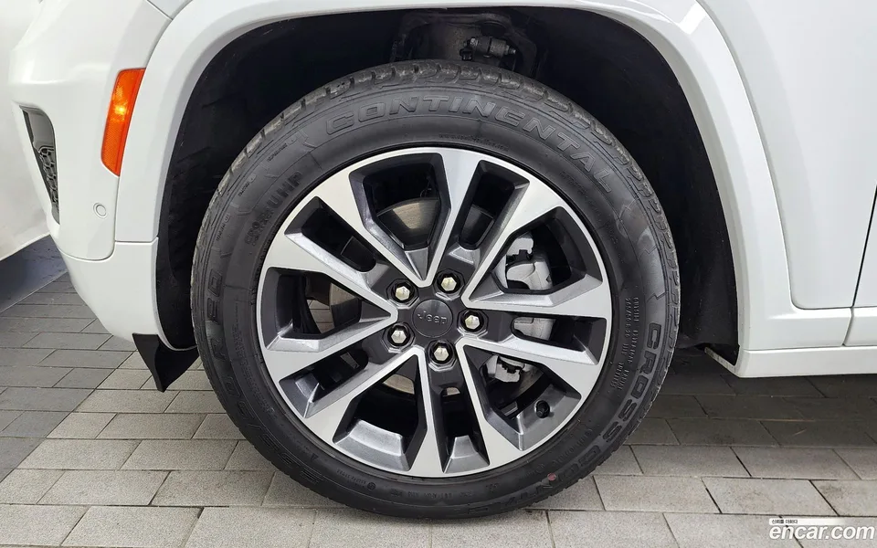 Jeep Grand Cherokee 3.6 2023 — миниатюра 5