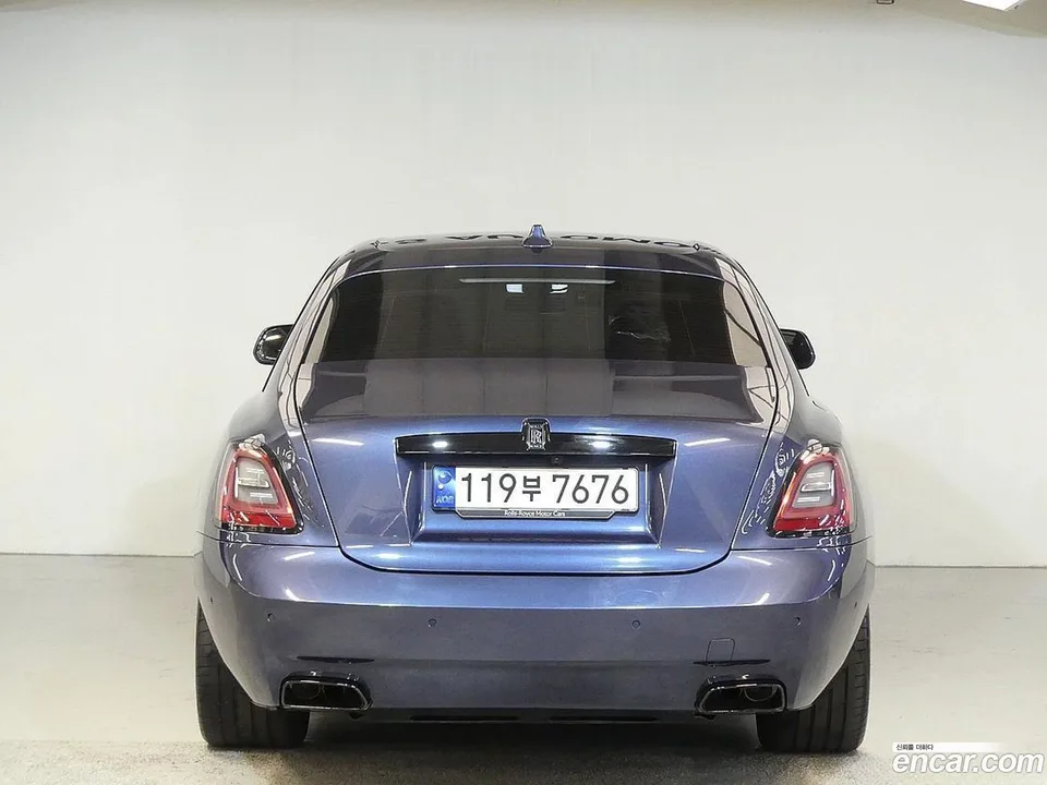 Rolls-Royce Ghost 6.7 V12 2022 — миниатюра 3
