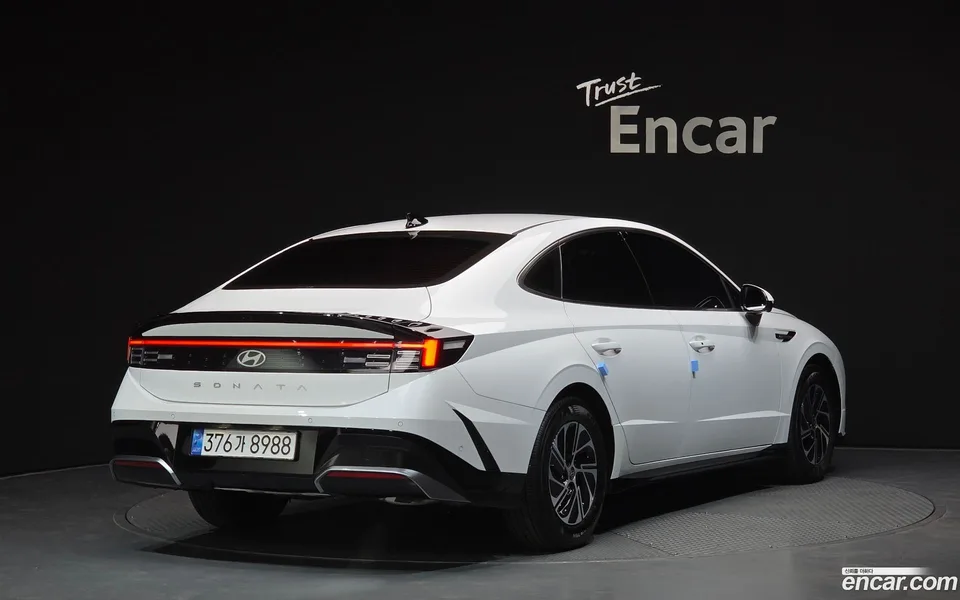 Hyundai Sonata The Edge Hybrid 2025 — миниатюра 2