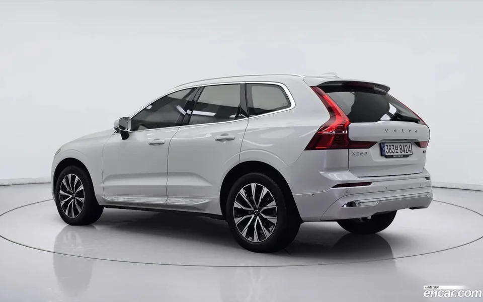 Volvo XC60 B5 2023 — миниатюра 4