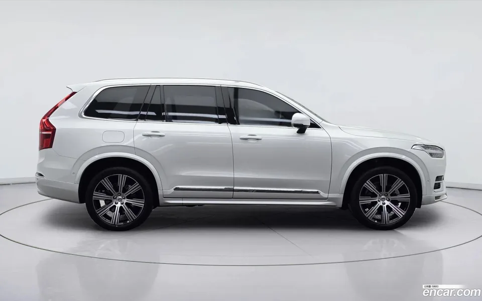 Volvo XC90 B6 2025 — миниатюра 3