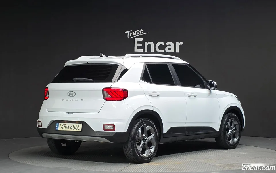 Hyundai Venue 1.6 2022 — миниатюра 2