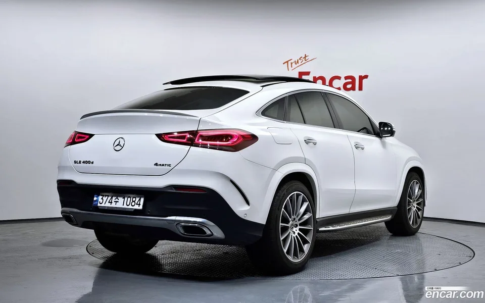Mercedes-Benz GLE-Class GLE400d 4MATIC 2023 — миниатюра 2