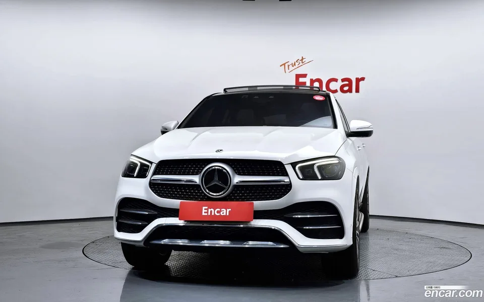 Mercedes-Benz GLE-Class GLE400d 4MATIC 2023 — миниатюра 3