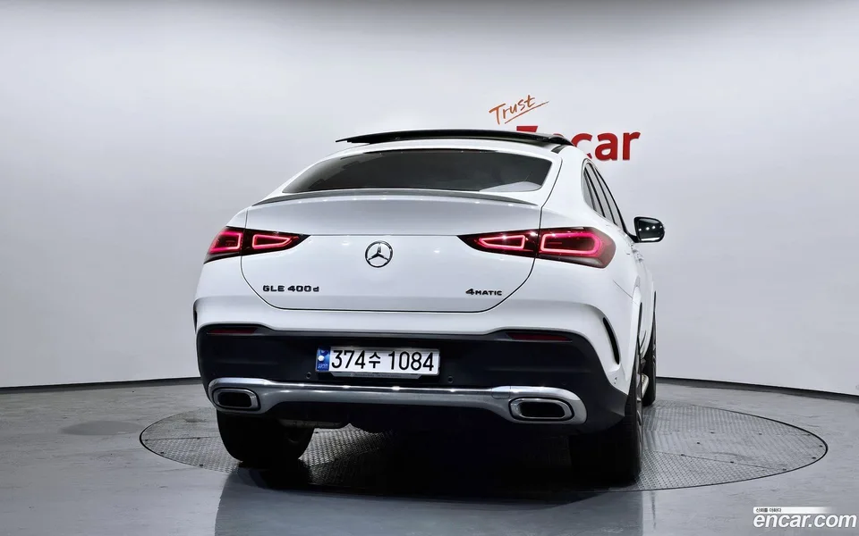 Mercedes-Benz GLE-Class GLE400d 4MATIC 2023 — миниатюра 4